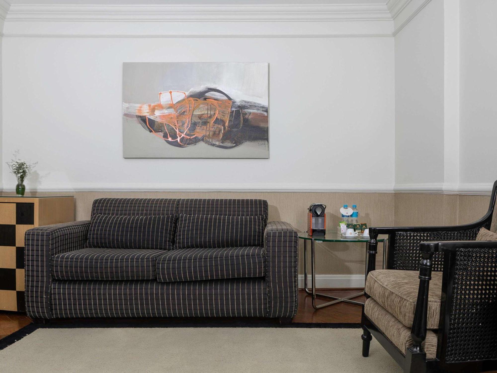 Grand Mercure Sao Paulo Ibirapuera Εξωτερικό φωτογραφία A painting by the artist